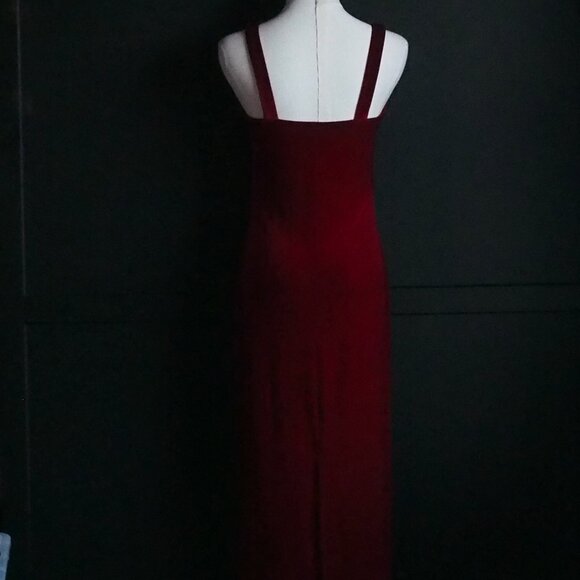 Garage | Vintage, Crimson Red Velvet, V-neck, Evening Gown - Picture 5 of 7